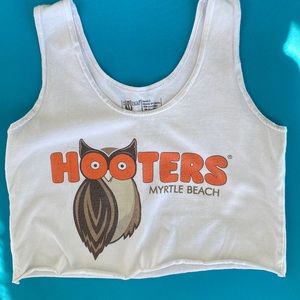 Hooters crop top size S